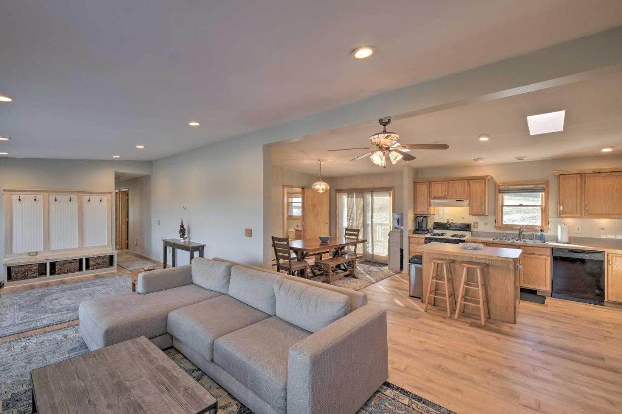 Catskills Mtn Retreat With Panoramic View And Fire Pit Cornwallville Exterior photo